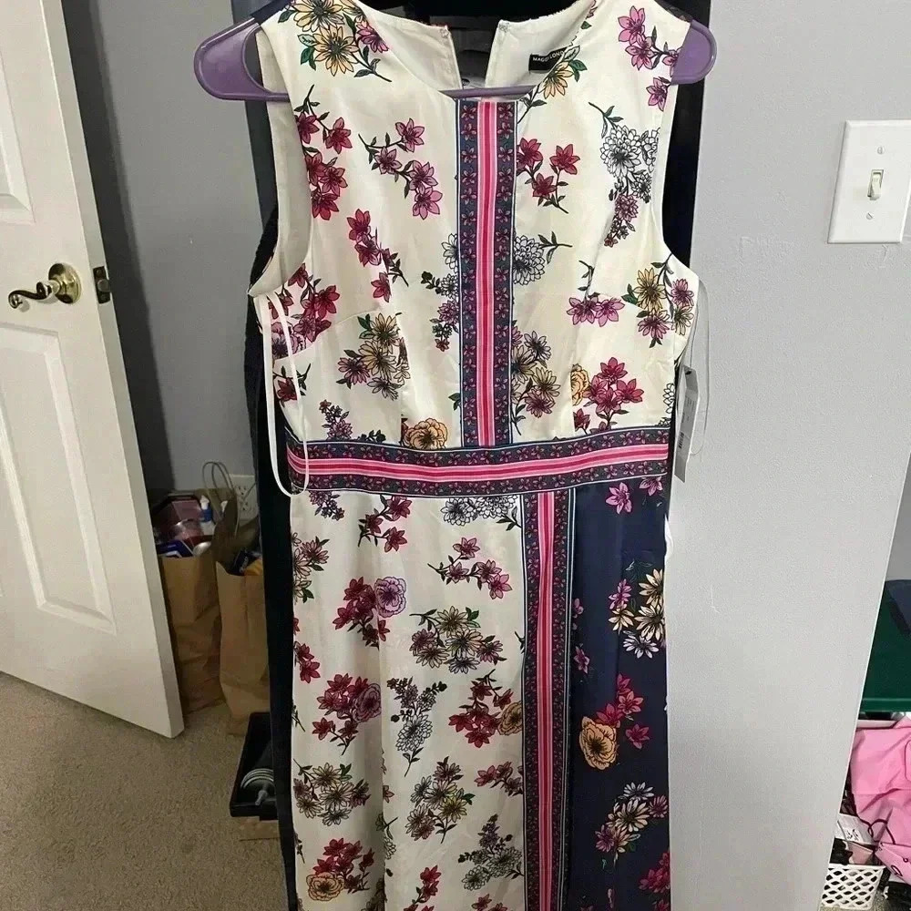 Maggy London floral dress brand new